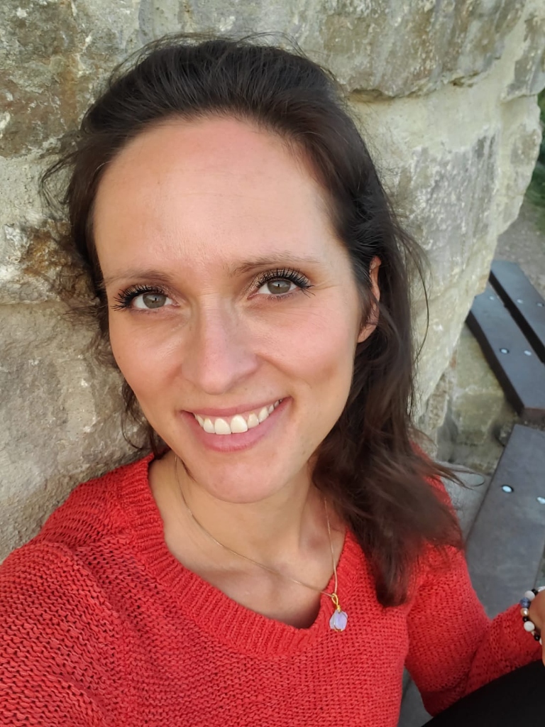 Maria Fabijenna, Energetische Heilerin